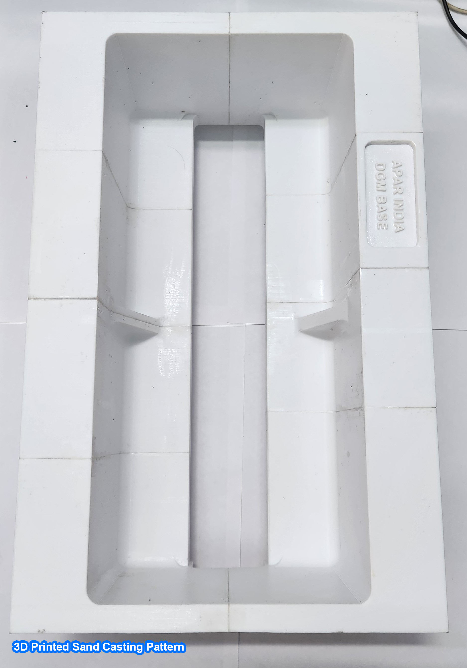 Flat core box pattern for DCM Base